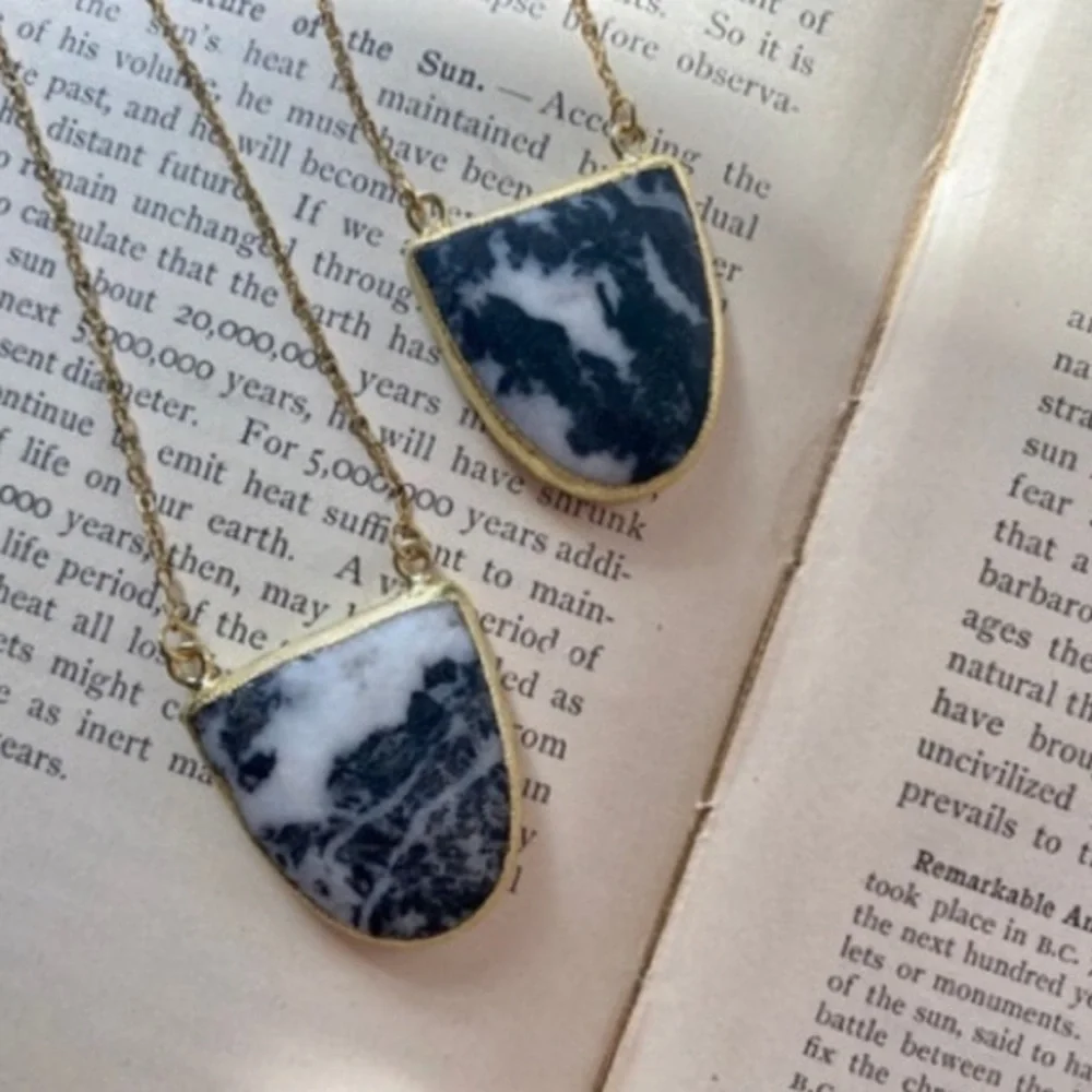 Black & White Agate Necklace